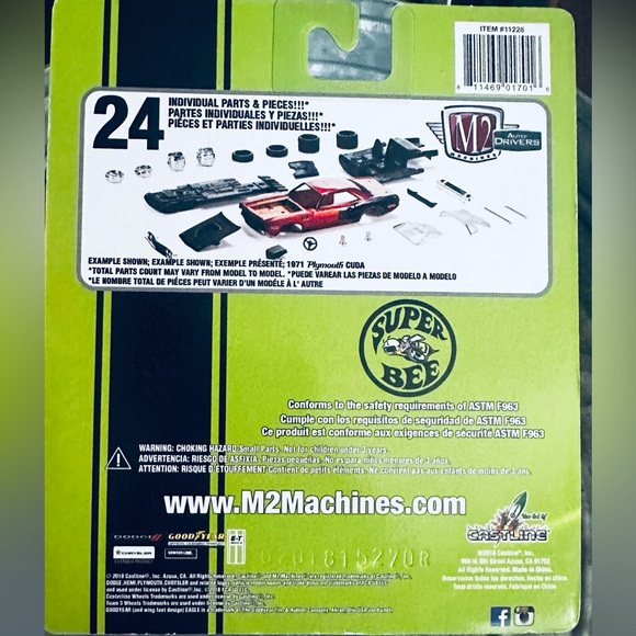 M2 Machines® Auto-Drivers 1970 Dodge Super Bee 383 Green R50 18-02 - Picture 2 of 3